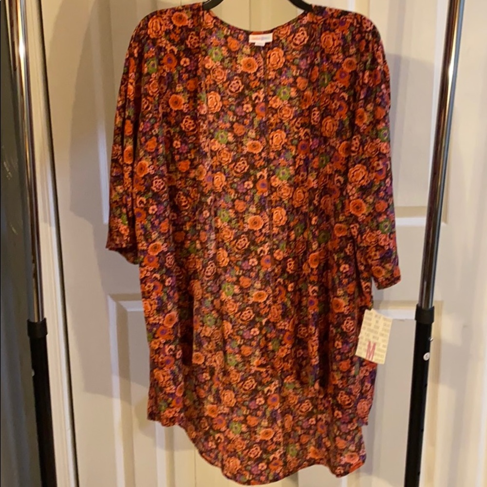 NEW WITH TAGS. Lindsay. Medium.